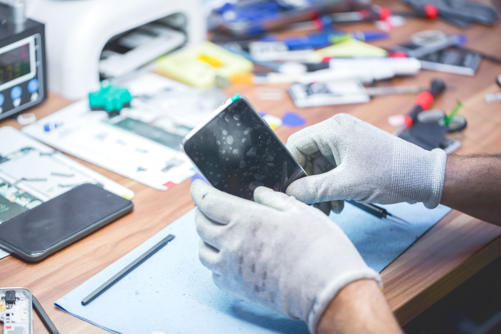 Popravilo telefonov mi je prihranilo kar nekaj denarja